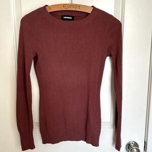 Maroon fitted and stretchy sweater by Express, perfect condition
